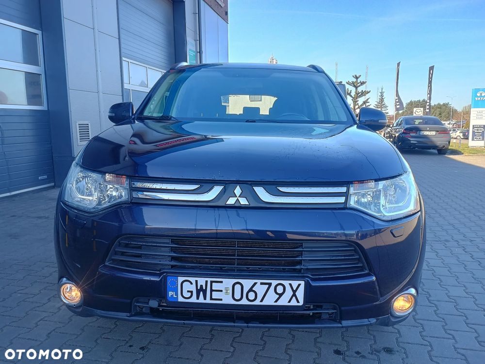 Mitsubishi Outlander 2.2 DI-D 4WD Automatik Instyle - 36