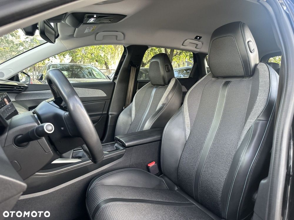 Peugeot 308 - 13