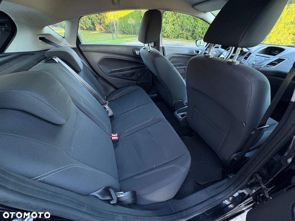 Ford Fiesta - 10