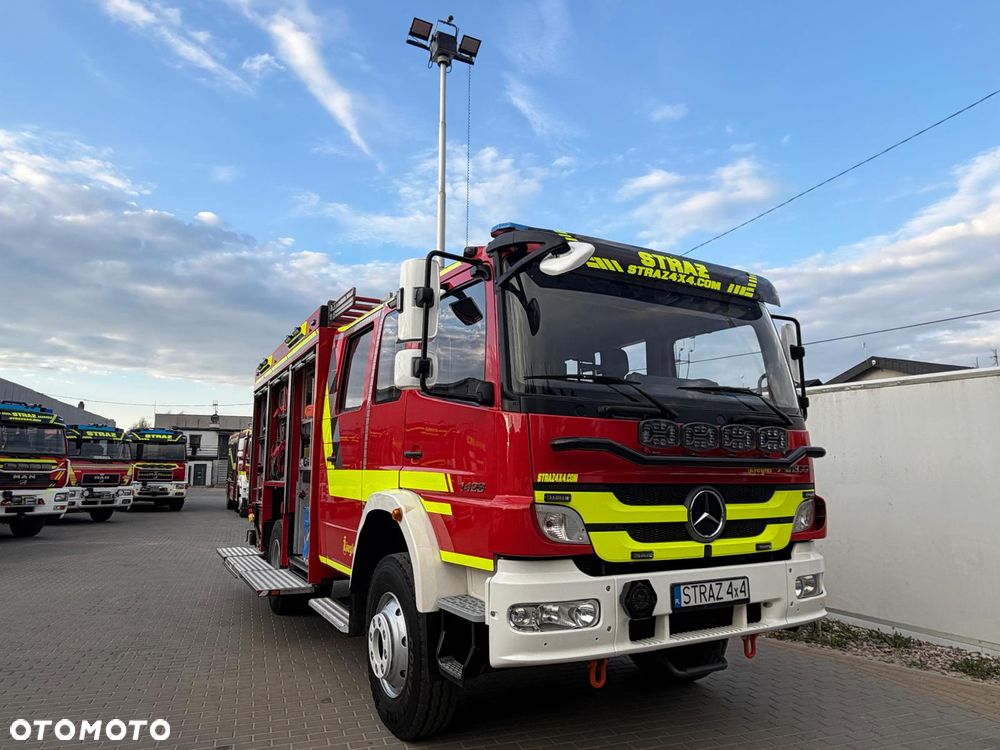 Mercedes-Benz Atego GBA 4x4 Wóz Strażacki 3t wody, Wysokie prześwity, Maszt oświetleniowy, wysokie kąty natarcia, szybkie natarcie, Straż Pożarna - 8