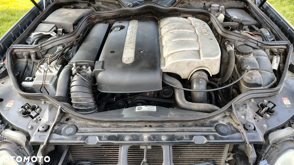 Mercedes-Benz Klasa E - 9