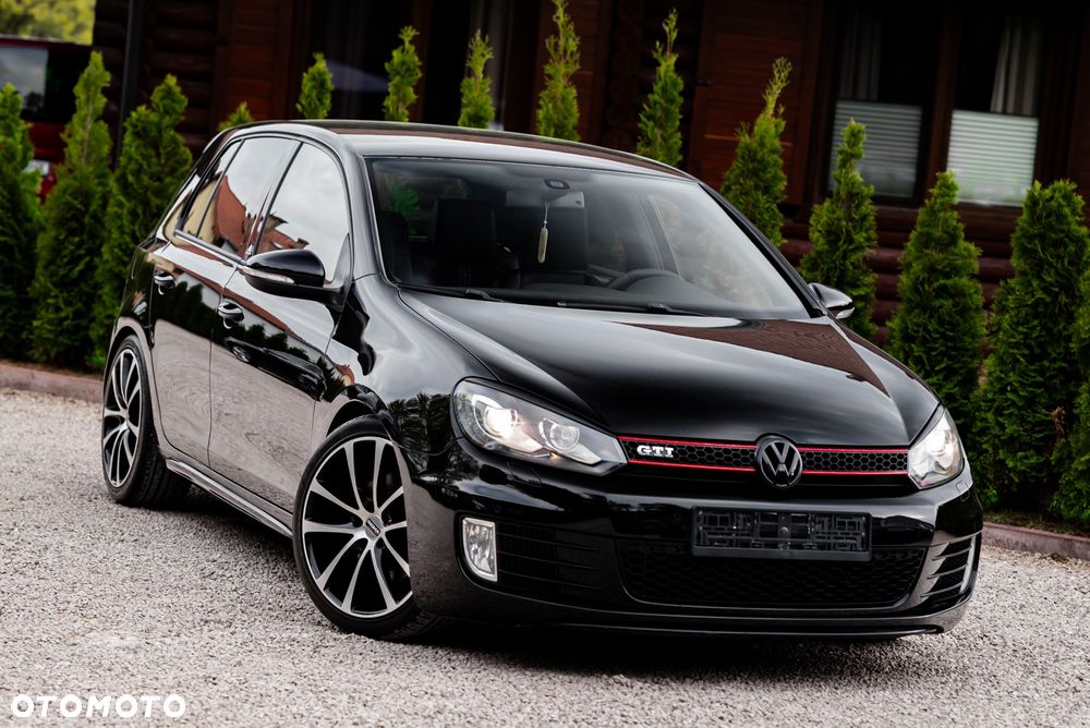 Volkswagen Golf 2.0 GTI adidas - 3