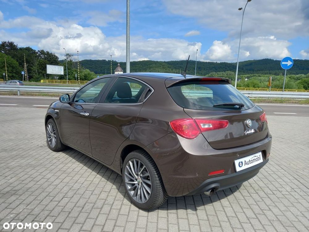 Alfa Romeo Giulietta 1.4 TB MultiAir Exclusive - 8