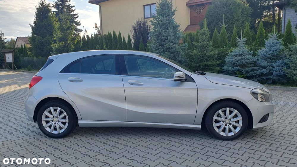 Mercedes-Benz Klasa A 180 7G-DCT Urban - 5
