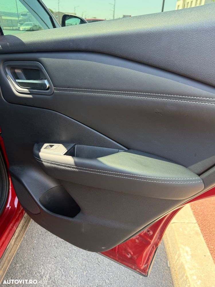 Nissan Qashqai 1.3 l 156CP X-Tronic MHEV Tekna Plus - 18