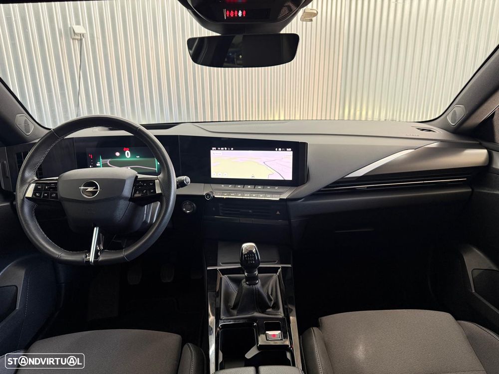 Opel Astra 1.2 T GS Line - 8