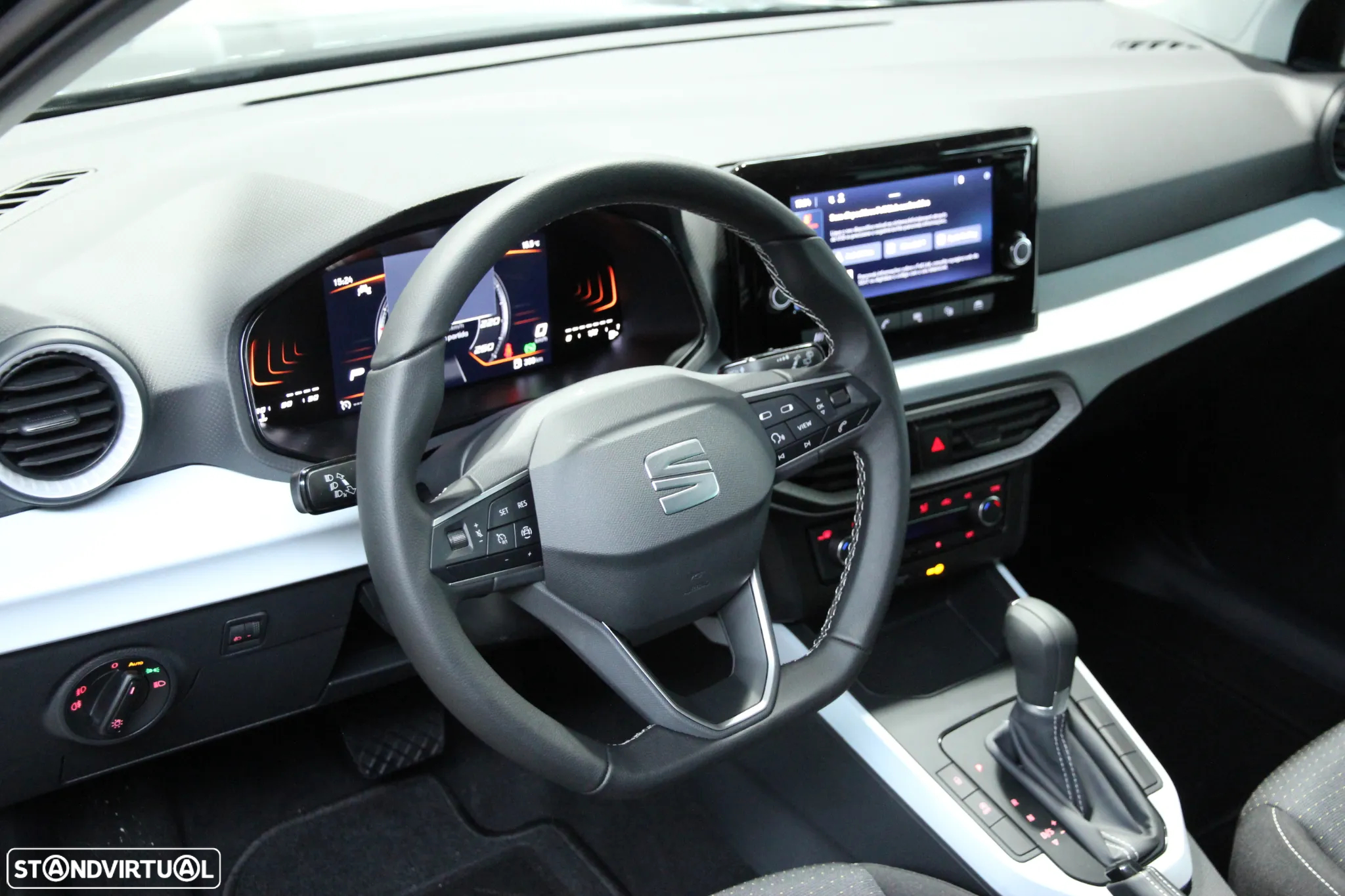 SEAT Arona 1.0 TSI Xperience DSG - 9