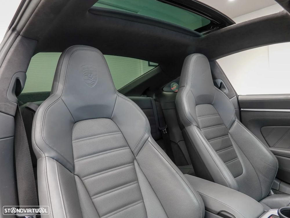 Porsche 911 (992) Turbo PDK - 34