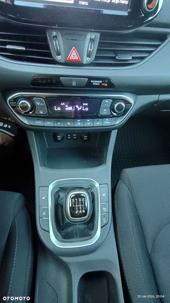 Hyundai i30 1.4 GO Plus - 21