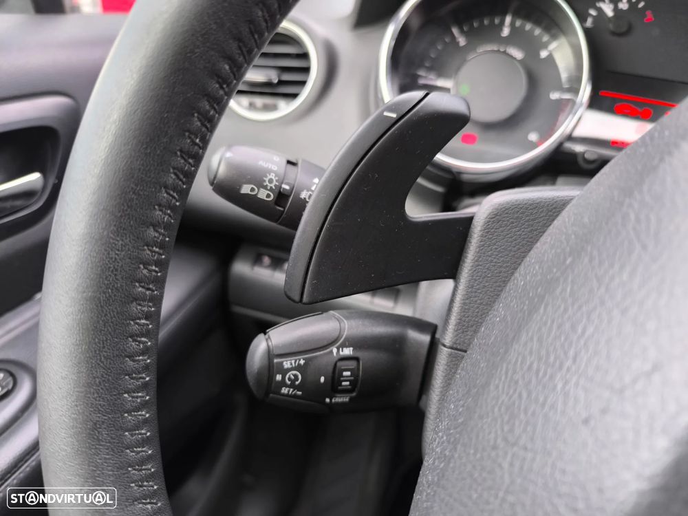 Peugeot 3008 e-HDi 115 ETG6 Stop&Start Allure - 32