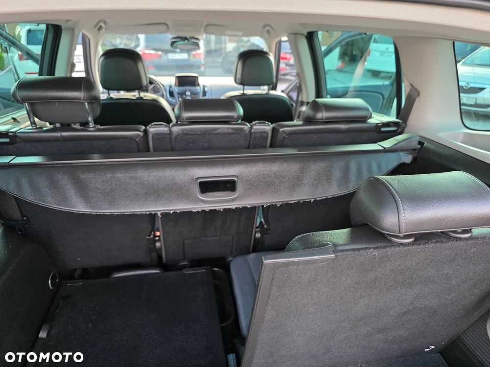 Opel Zafira - 19