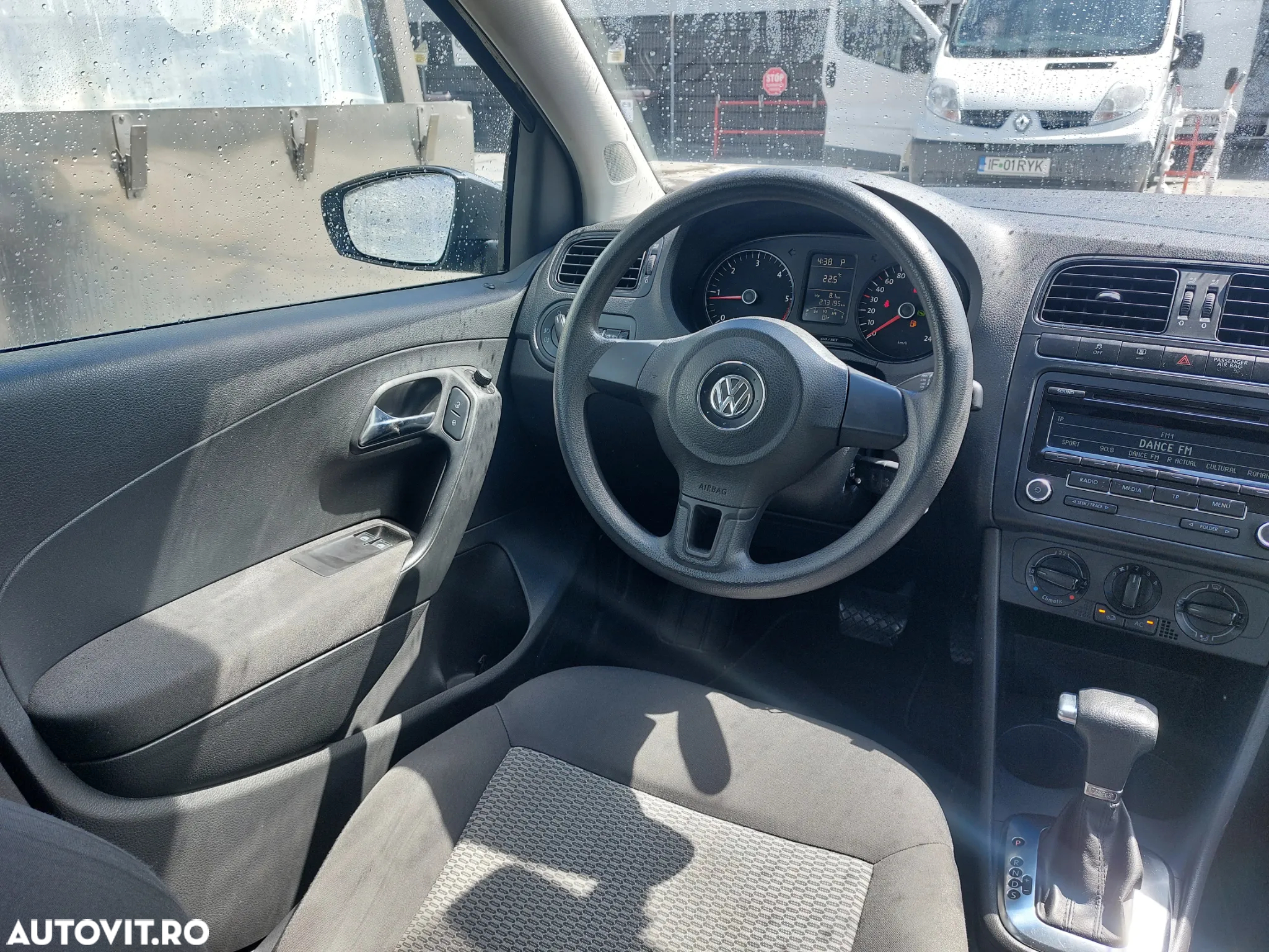 Volkswagen Polo - 9