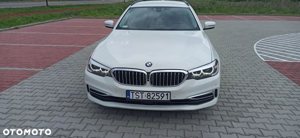 BMW Seria 5 525d Luxury Line - 4