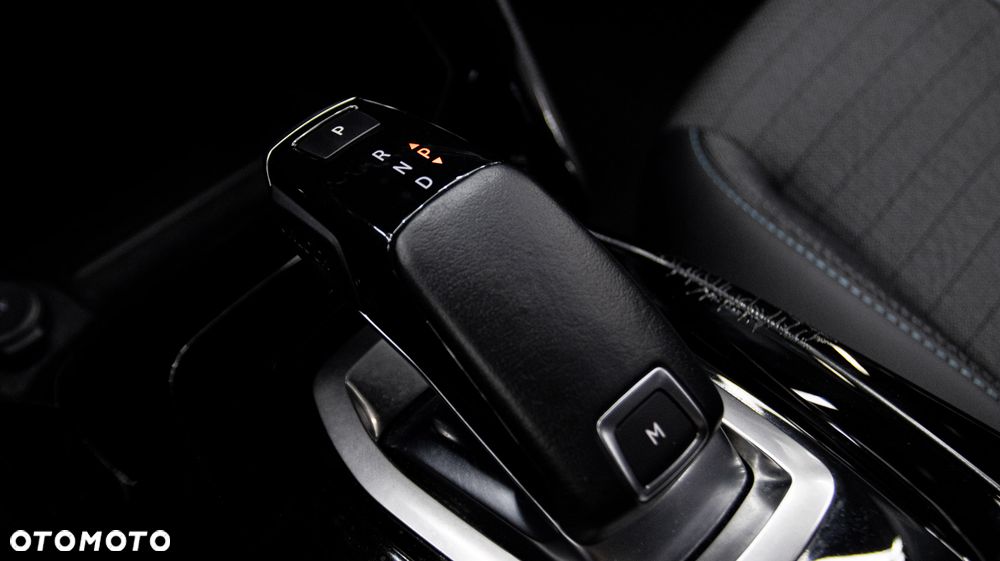 Peugeot 2008 1.2 PureTech Allure S&S EAT8 - 26