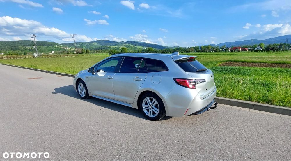 Toyota Corolla 1.8 Hybrid Selection - 18