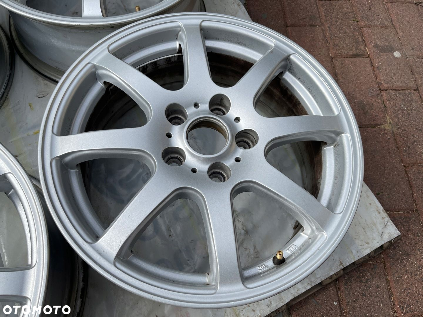 Felgi VW Audi Skoda 5x112 16" 6,5J ET38 261 - 8