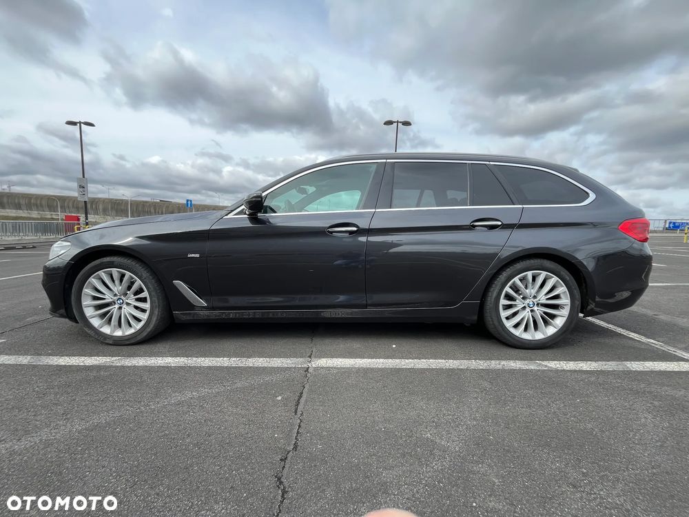 BMW Seria 5 520i Luxury Line - 12