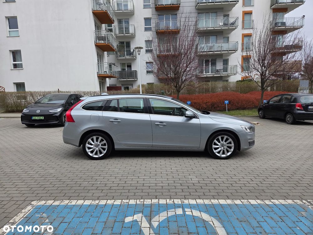 Volvo S60 D2 Drive-E Kinetic - 4