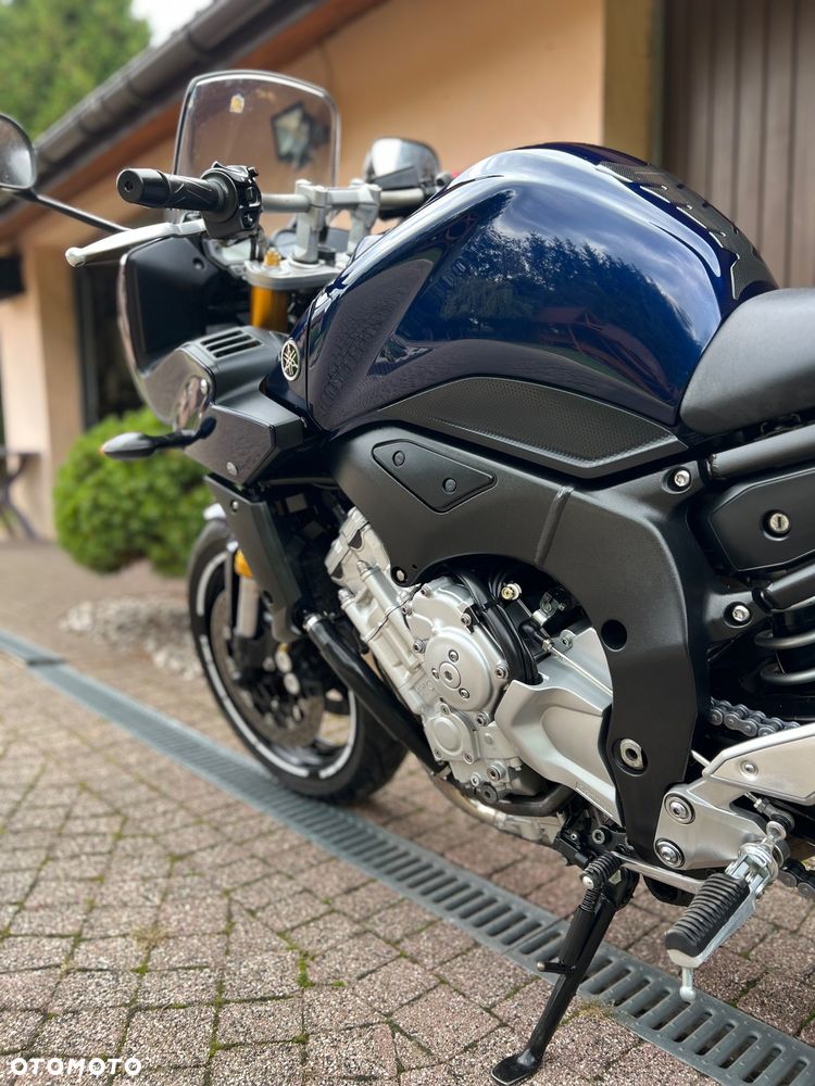 Yamaha FZ - 17