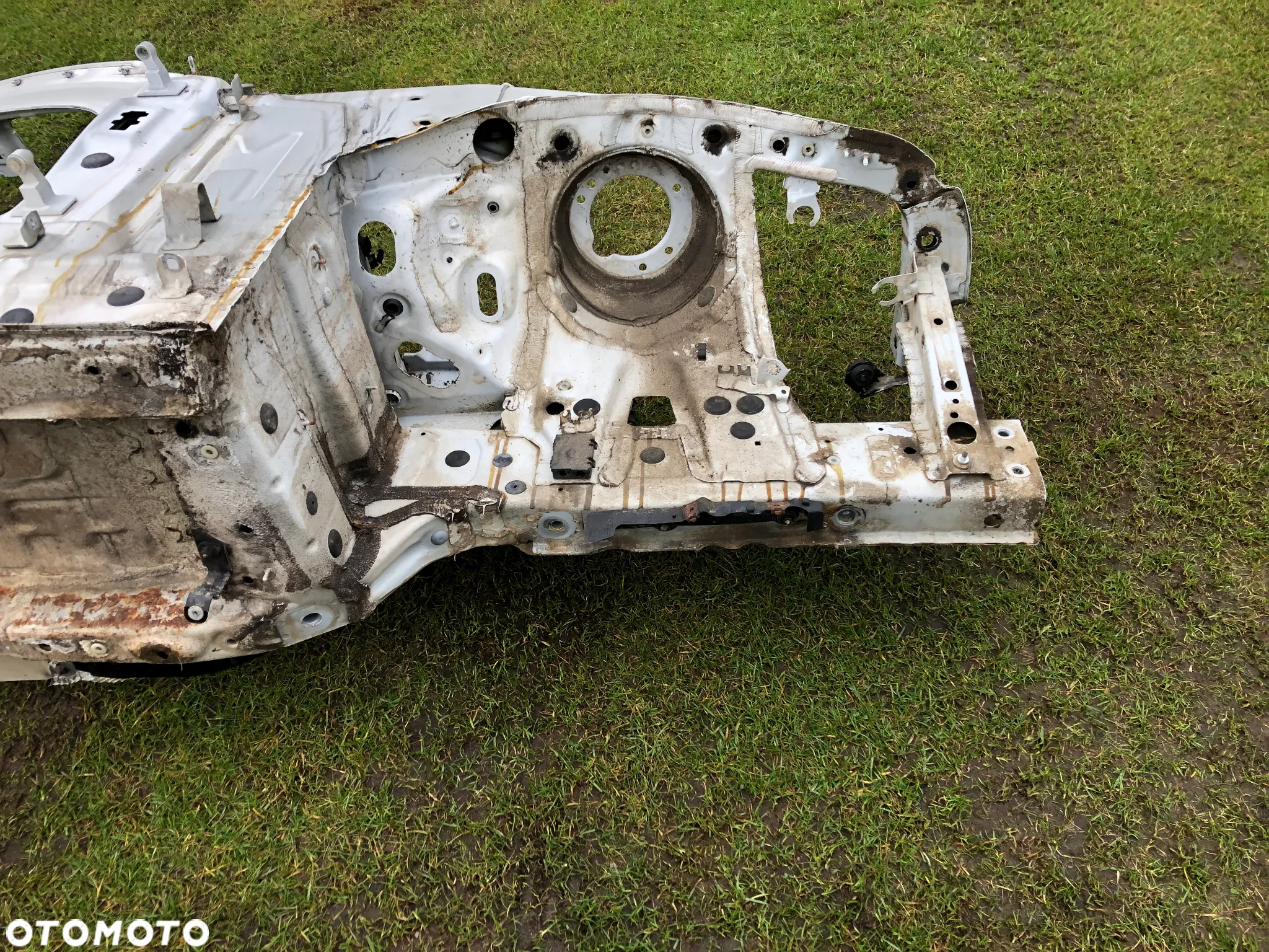 BŁOTNIK ĆWIARTKA PODŁUŻNICA PRÓG BMW F31 A96 - 23