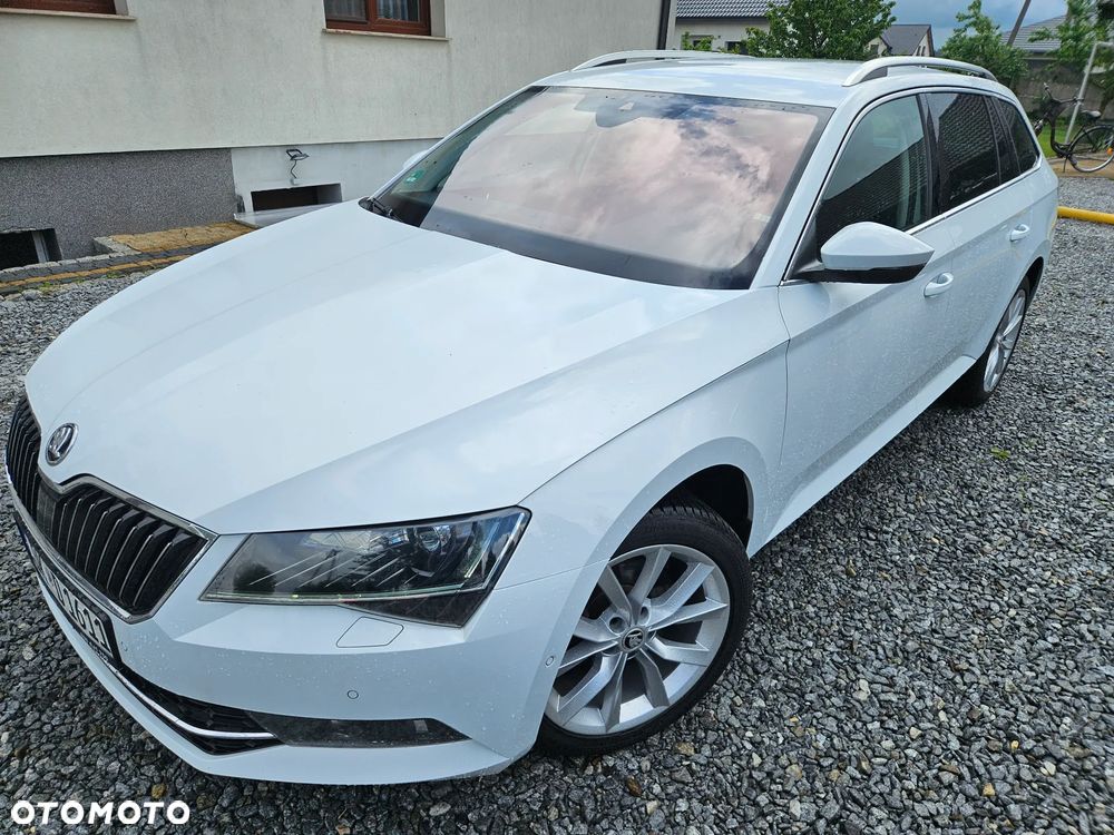 Skoda Superb 2.0 TDI DSG Premium Edition - 10