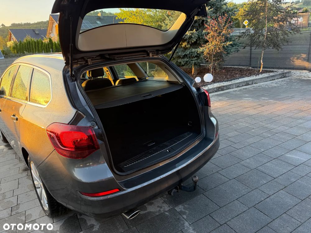 Opel Astra 1.4 T Cosmo - 9