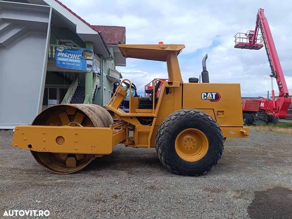 Caterpillar CS-563 - 2