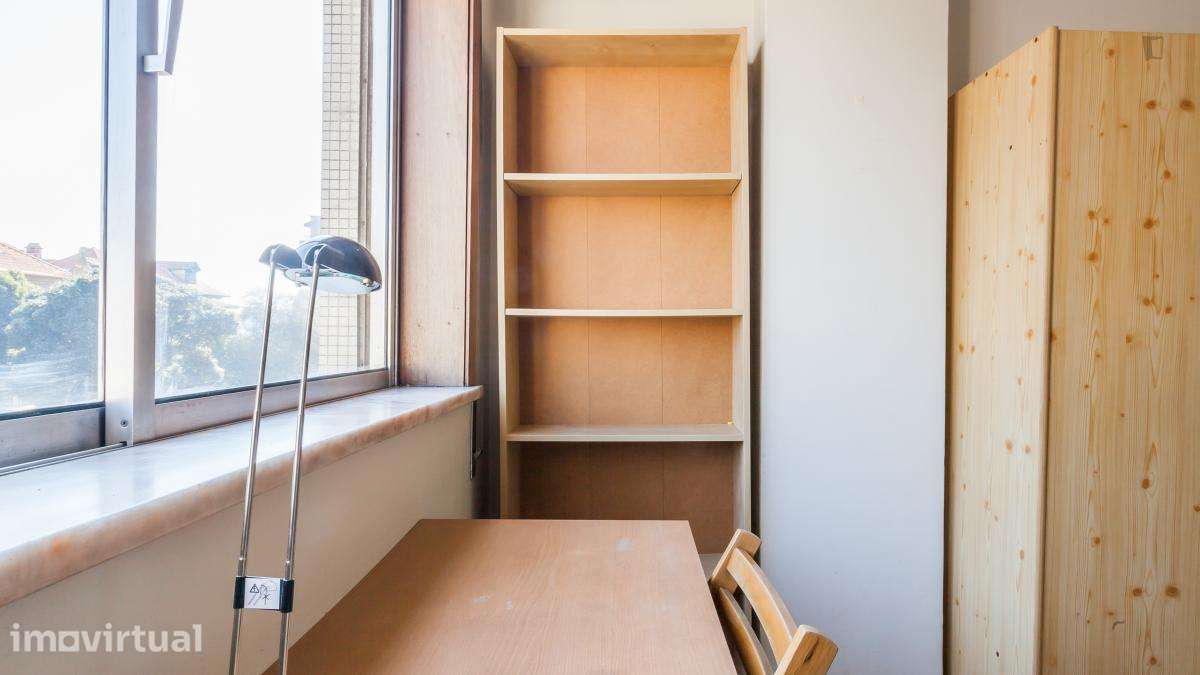 Quarto - localizado em Ramalde Porto - Grande imagem: 3/36
