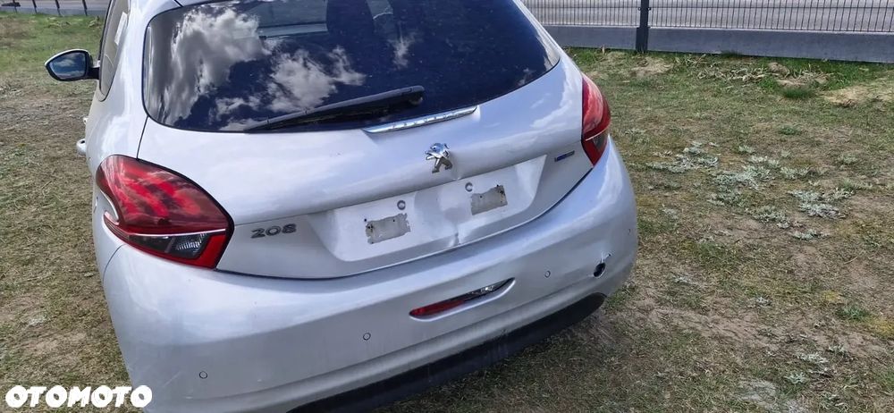 Peugeot 208 PureTech 82 Start & Stop Allure - 4
