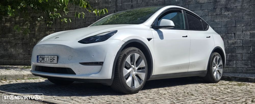 Tesla Model Y Long Range Dual Motor AWD - 4