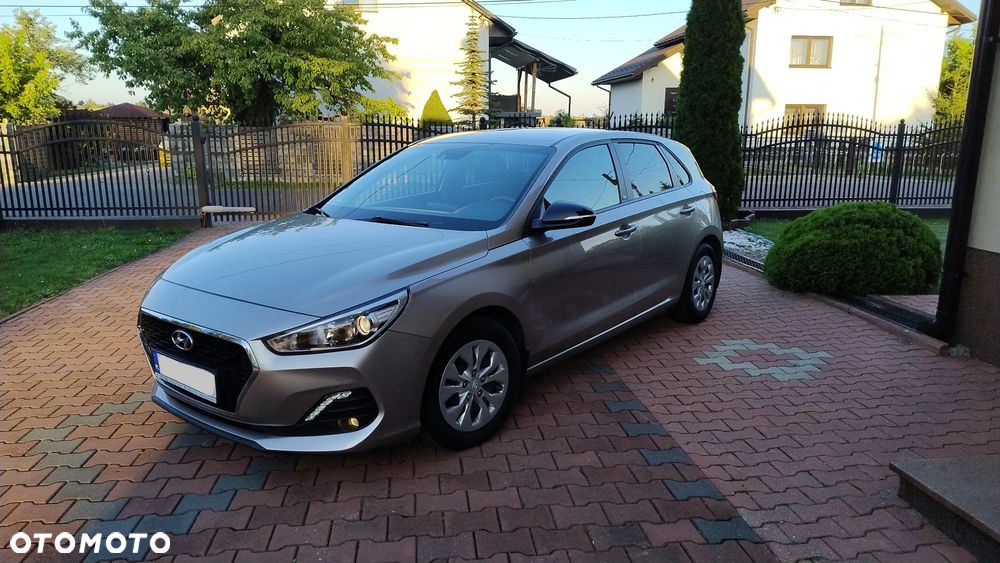 Hyundai i30 1.4 BlueDrive Go - 11