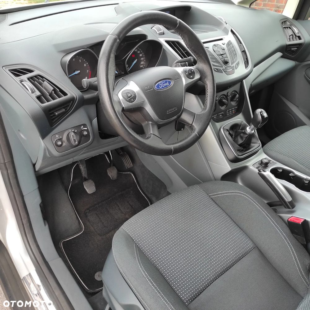 Ford C-MAX - 12
