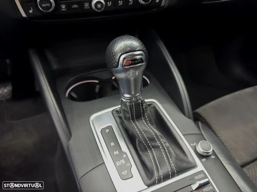 Audi A3 Sportback 2.0 TDI S-line S tronic - 14