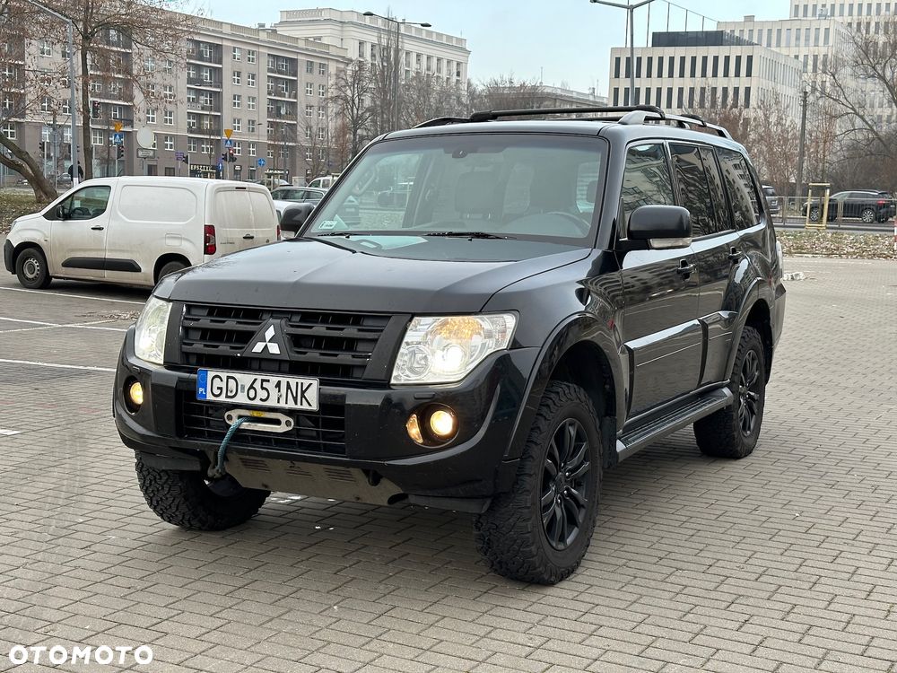 Mitsubishi Pajero 2012 photo 3