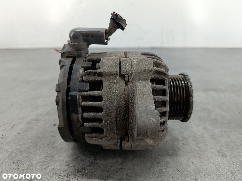 ALTERNATOR TOYOTA YARIS II 27060-0N011 0124225055  BOSCH 1.4 D-4D - 4