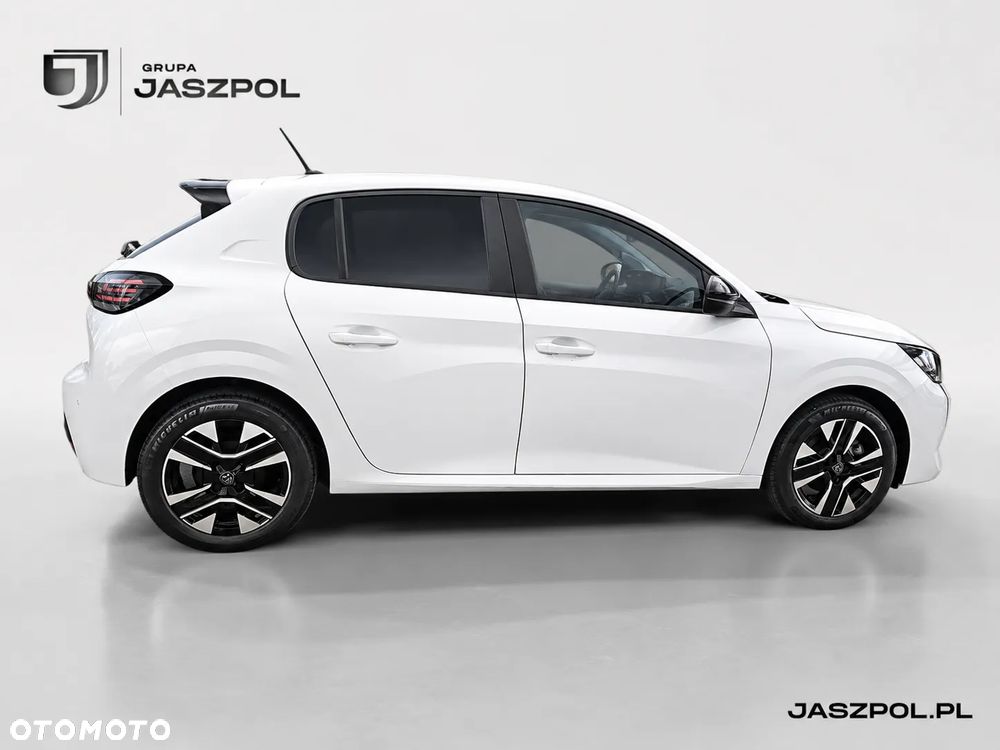 Peugeot 208 - 3