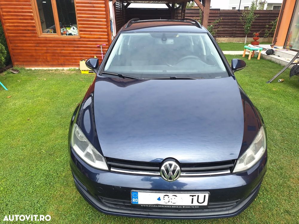 Volkswagen Golf - 2