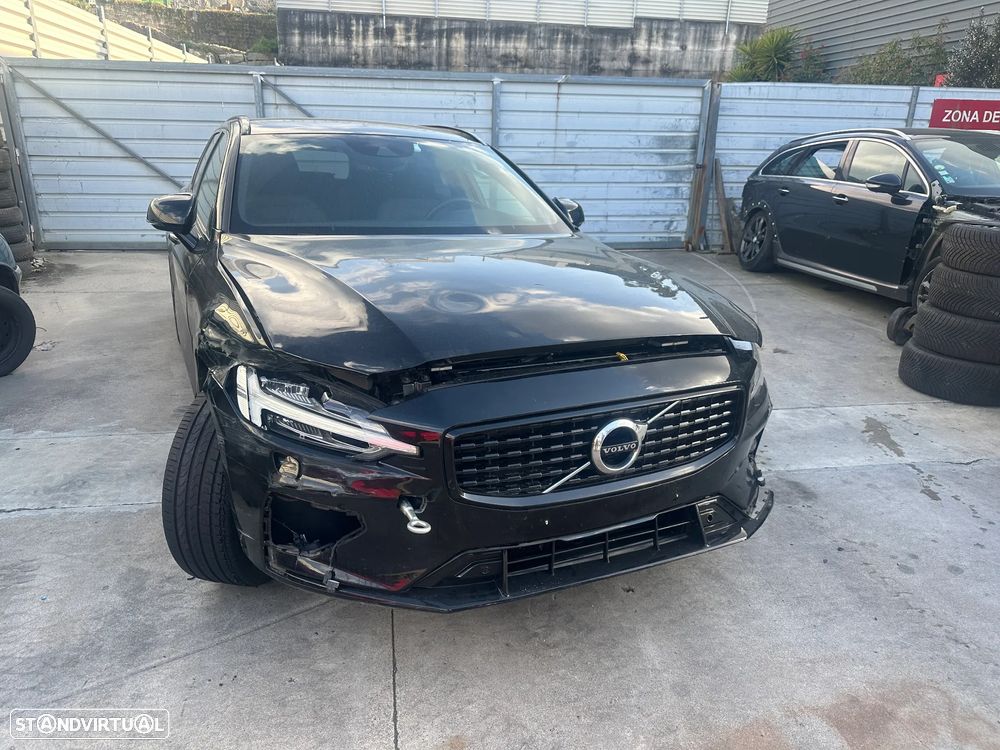 VOLVO V60 2.0D MILD HYBRID B8 197CV MOTOR D420T8 DE 2021 EM CENTRO DE ABATE - 3