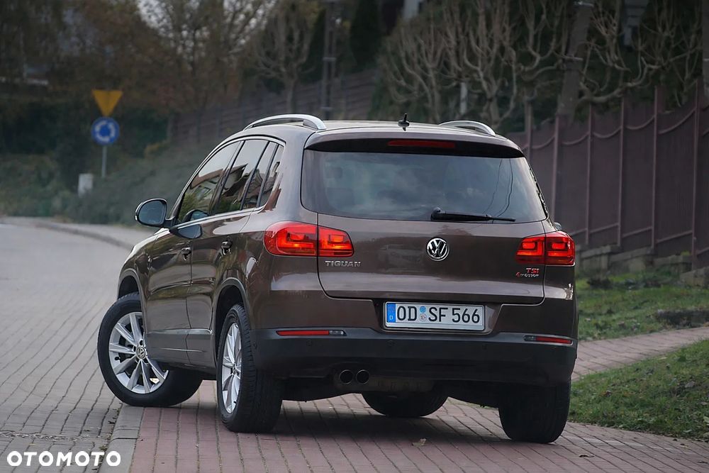 Volkswagen Tiguan 2.0 TSI 4Mot Sport&Style DSG - 2