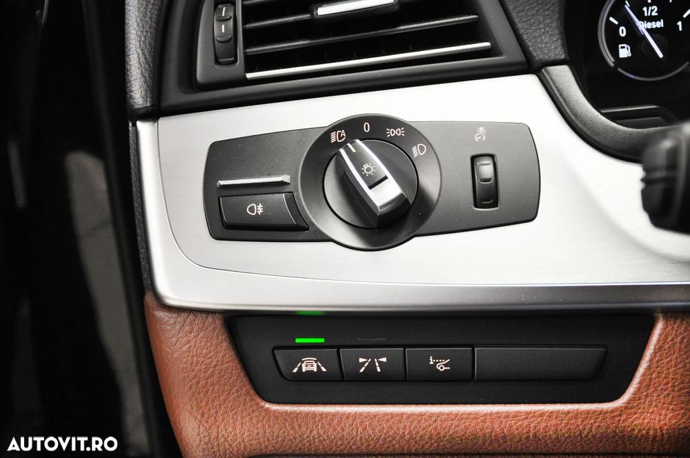 BMW Seria 5 530d Aut. - 16