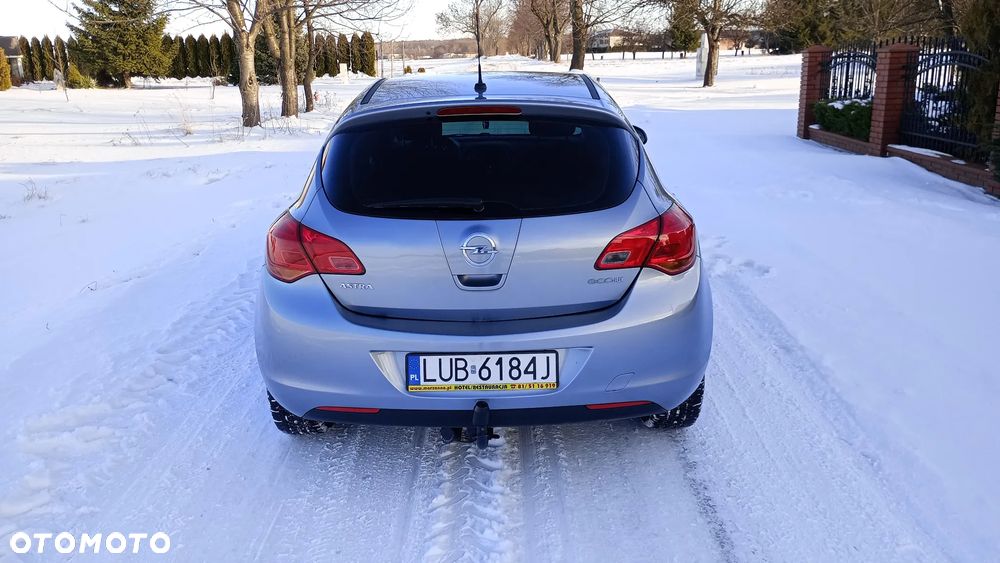 Opel Astra - 4