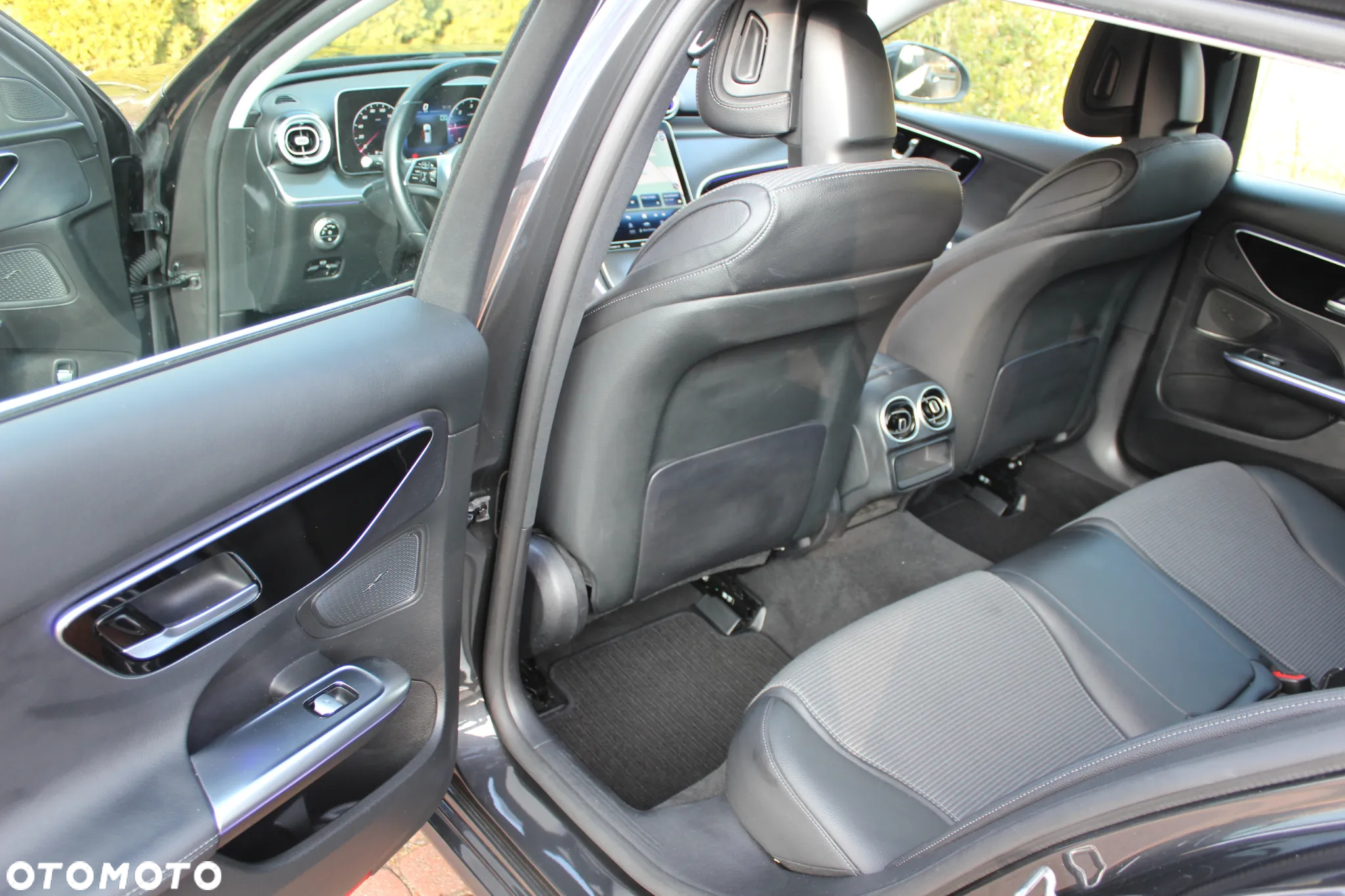 Mercedes-Benz Klasa C 220 d T 9G-TRONIC - 28