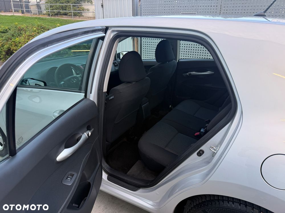 Toyota Auris - 9