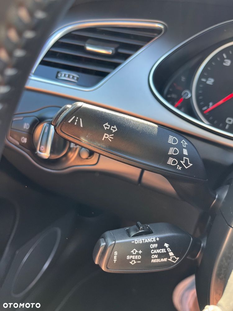 Audi A4 Avant 2.0 TDI DPF multitronic S line Sportpaket - 27