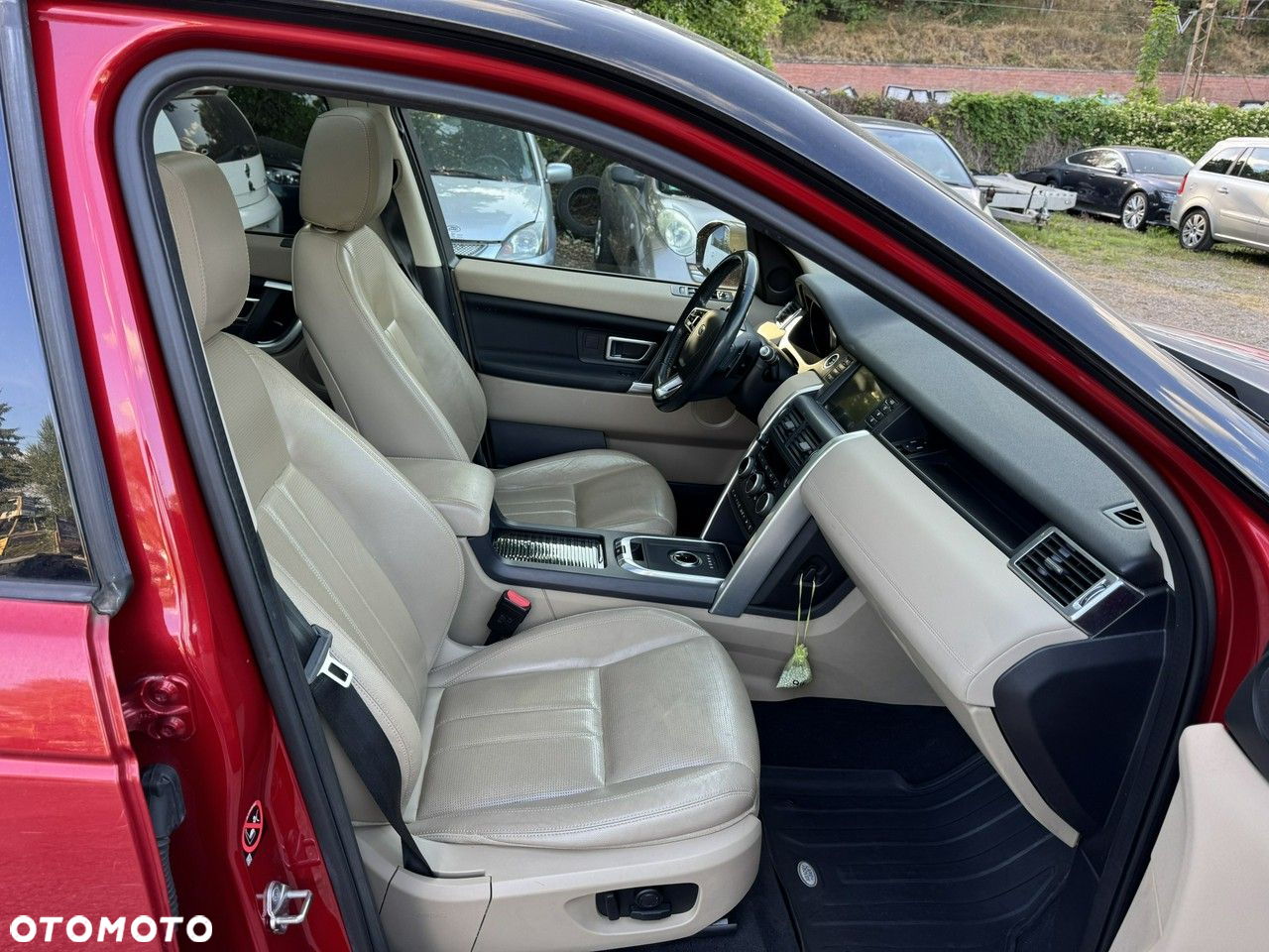 Land Rover Discovery Sport - 14