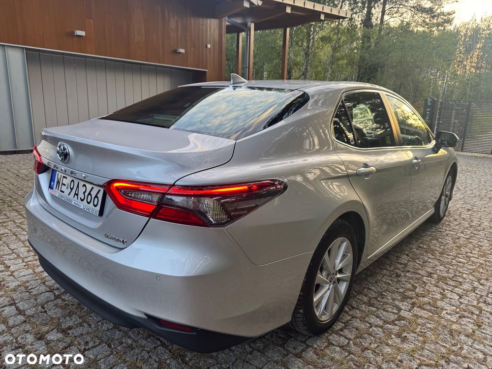Toyota Camry - 8