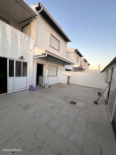 Moradia T3 Geminada - Grande imagem: 3/8