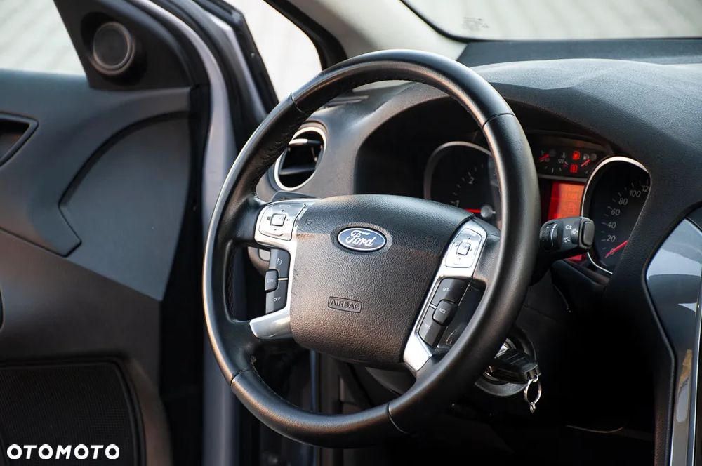 Ford Mondeo 2.0 TDCi Champions Edition - 28