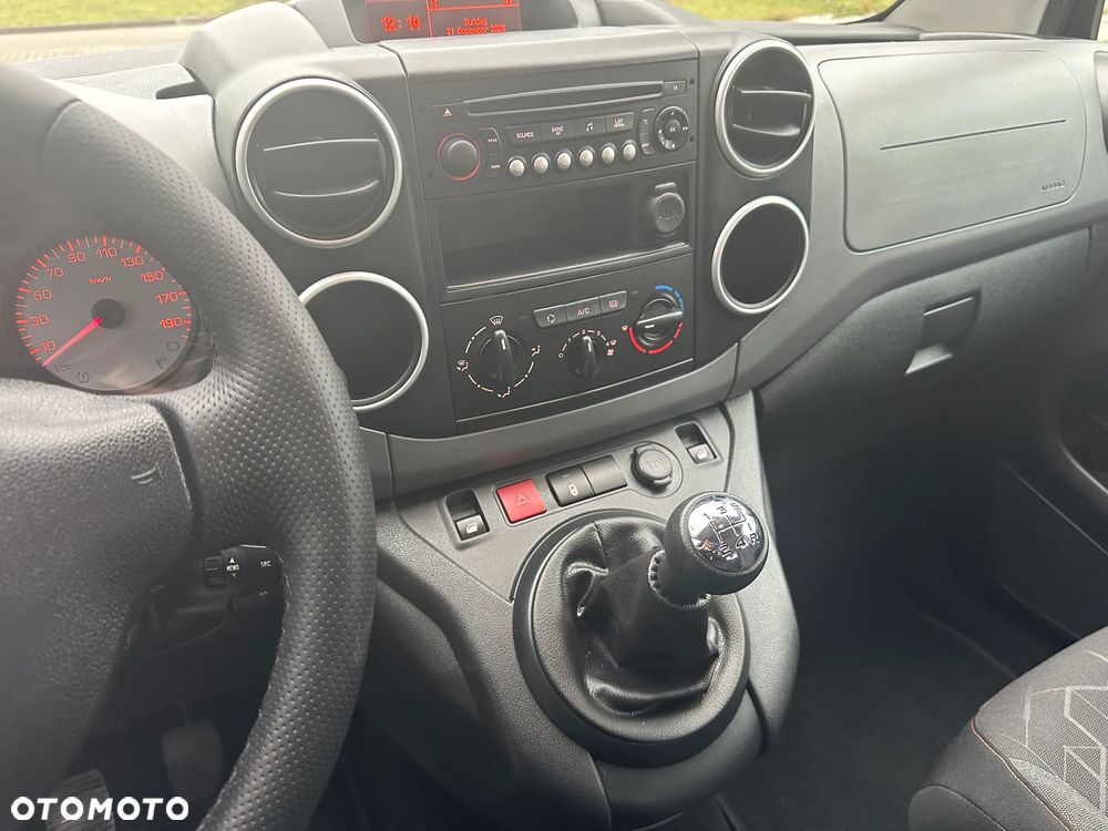 Peugeot Partner 98 VTi Style - 29