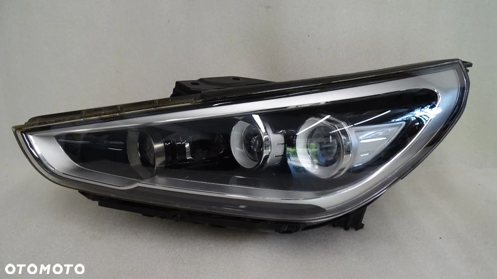 HYUNDAI I30 III 17r> - lampa przednia lewa FULL LED